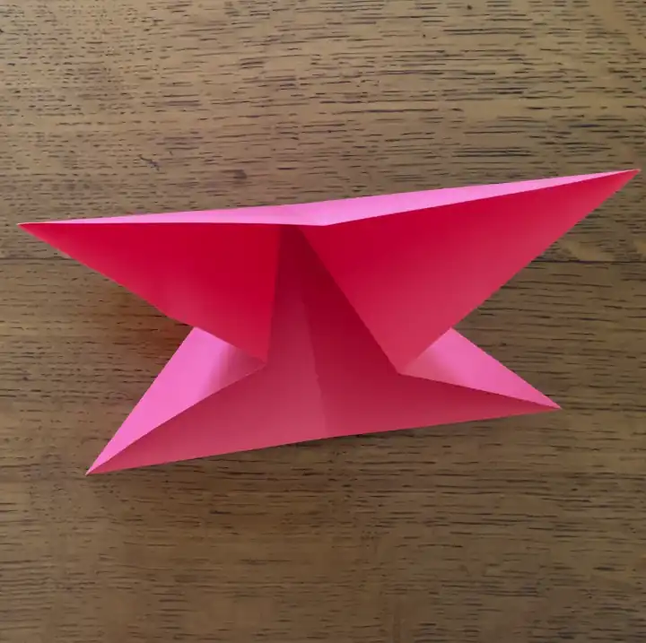 red origami waterbomb base